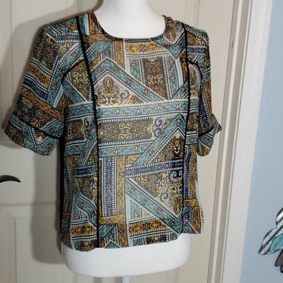 Harlowe & Graham, Small Knit/Mesh sheer top - Picture 2 of 8